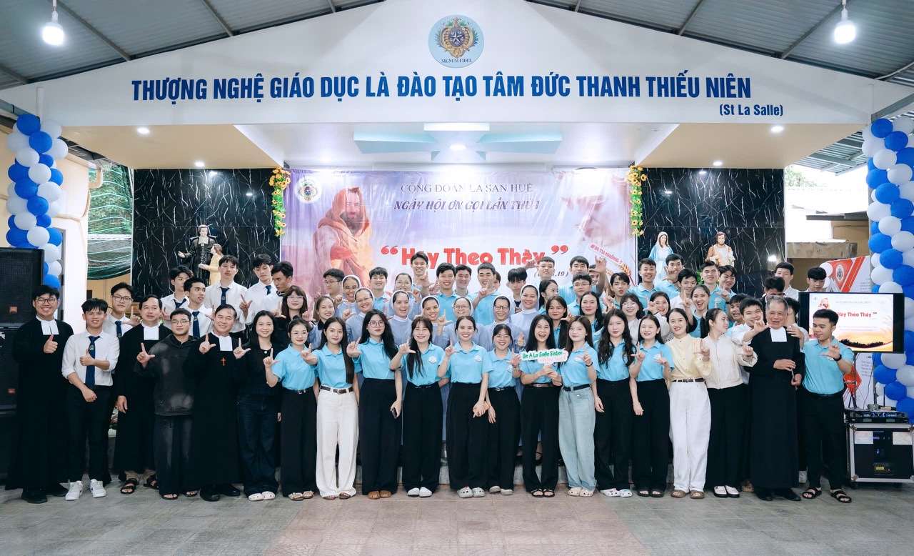Chuỗi tràng hạt đặc biệt Sáu mươi!!! Tu sĩ La San